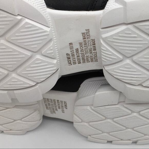 NIB Shoe Dazzle Lace Me Up Lug Sole Sneaker - 8.5 - Picture 13 of 15